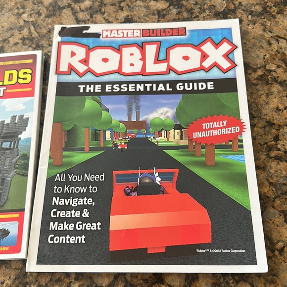 Roblox and Minecraft book bundle grab bag lot - Picture 2 of 8